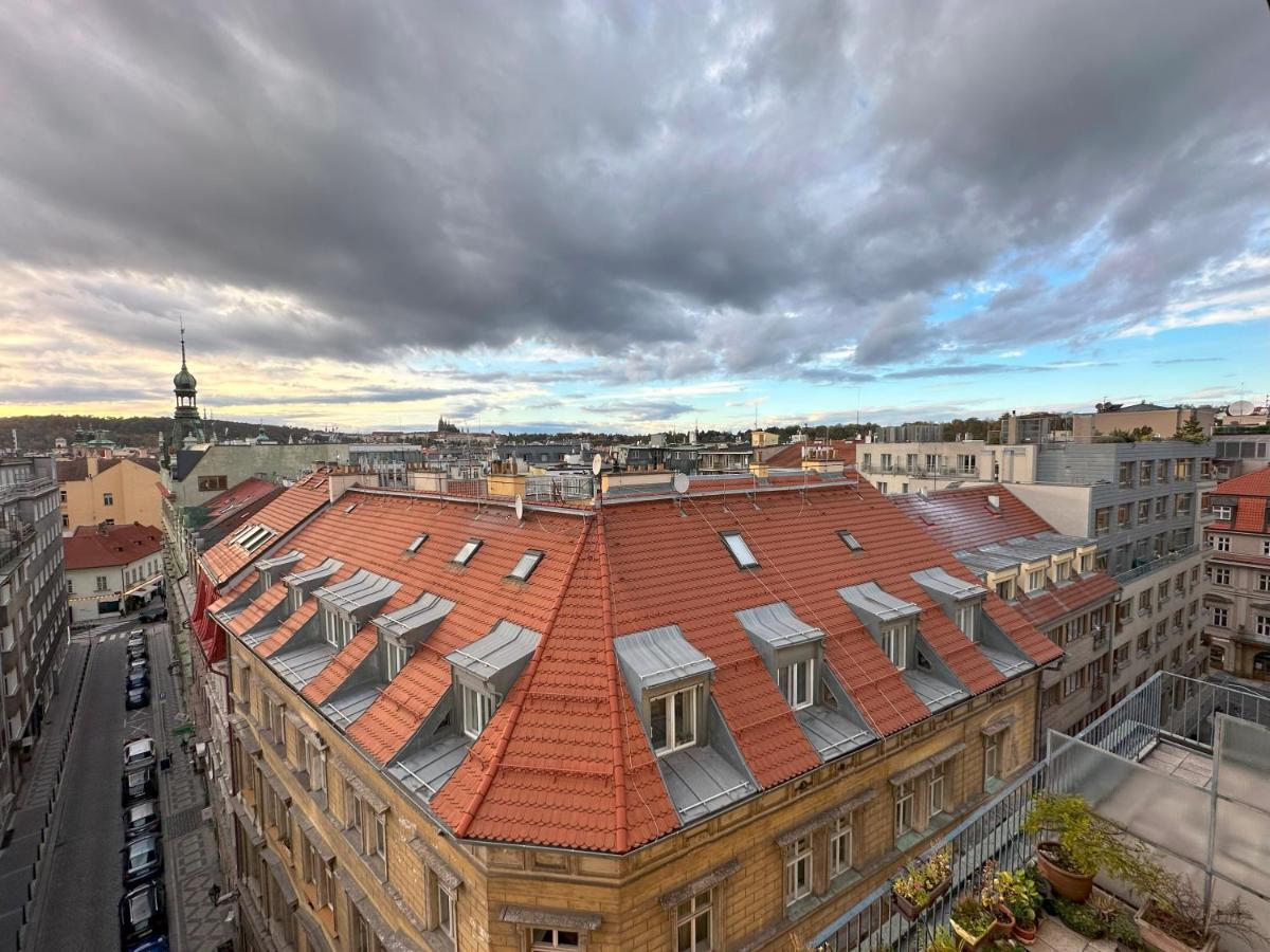 Castle View Apartments. Old Town Praga Zewnętrze zdjęcie