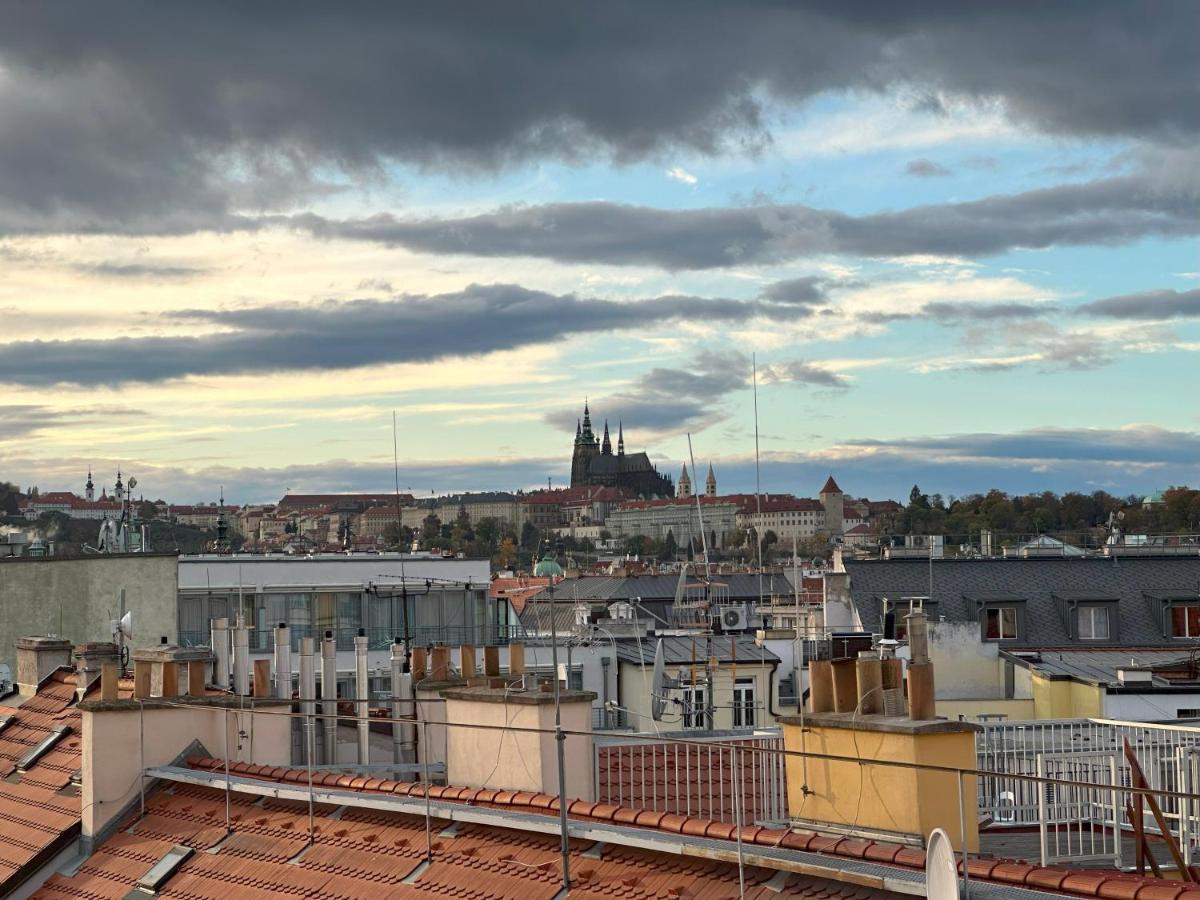 Castle View Apartments. Old Town Praga Zewnętrze zdjęcie